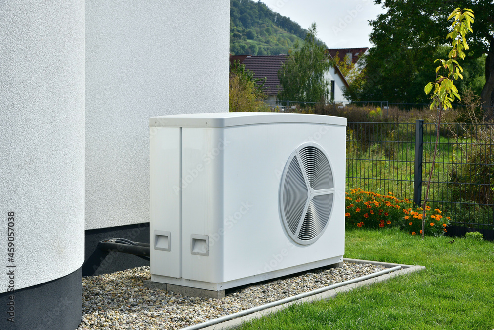 Wärmepumpe, Klimaanlage, Luftwärmepumpe für Heizung und Warmwasser vor