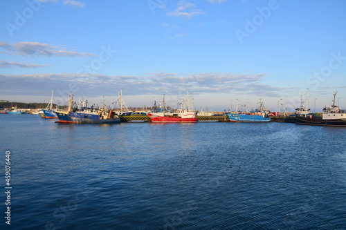 Władysławowo, port morski, Stocznia, kuter rybacki nad Bałtykiem,
