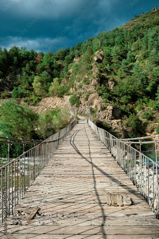 Fototapeta premium Wooden bridge of Janovas, Huesca Spain