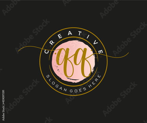 initial QQ Feminine logo beauty monogram and elegant logo design, handwriting logo of initial signature, wedding, fashion, floral and botanical with creative template.