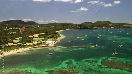 La plage de Sainte-Anne, en Martinique, survolée en drone, pendant le confinement.