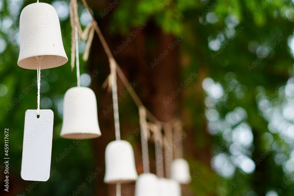 風鈴が吊るされた風景