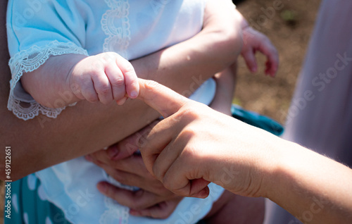 close up of hands holding hands