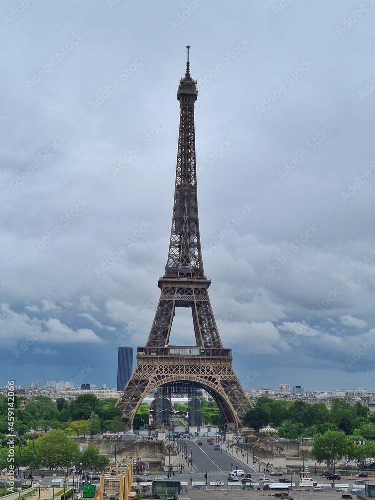 Paris Eiffel Tower - Daytime at Trocadéro