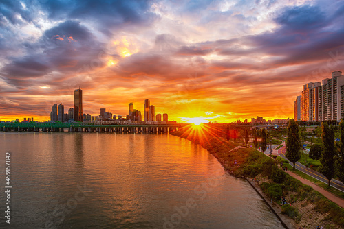 Sunset on the Hangang River in Seoul  South Korea