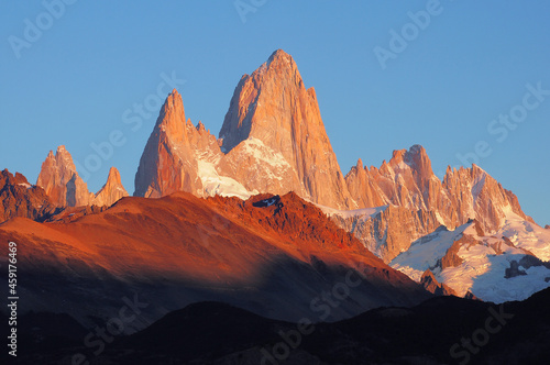 Fitz Roy mountain at sunrise time. Los Glaciares National park.