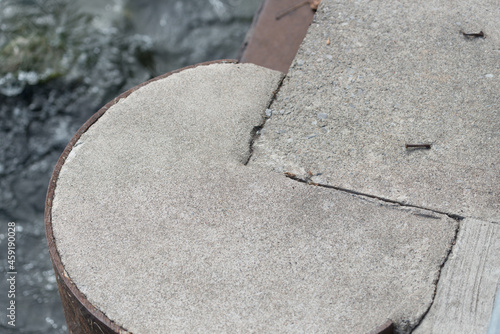 concrete form or circle crashing into a square