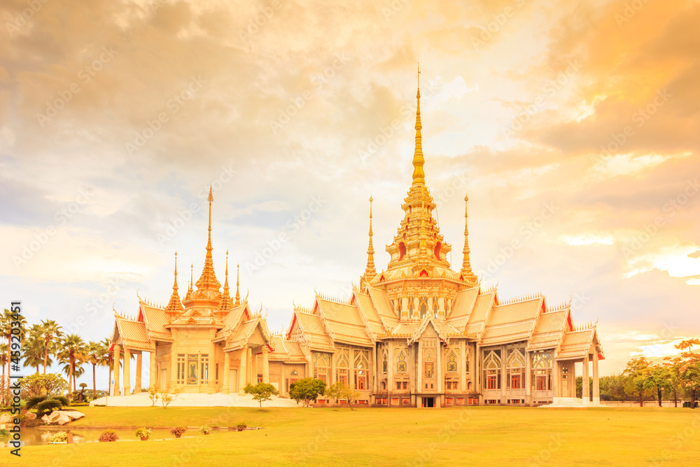 Fototapeta premium Temples in sunset time at thailand