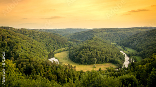 Billede på lærred Le tombeau du géant au coucher du soleil, magnifique endroit de Wallonie près de