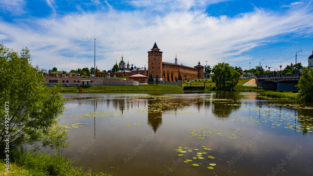 город город