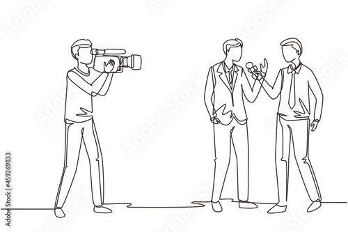 Single one line drawing journalists take interview. TV host or reporter and cameraman questioning man. Broadcasting reportage with cameraman. Continuous line draw design graphic vector illustration