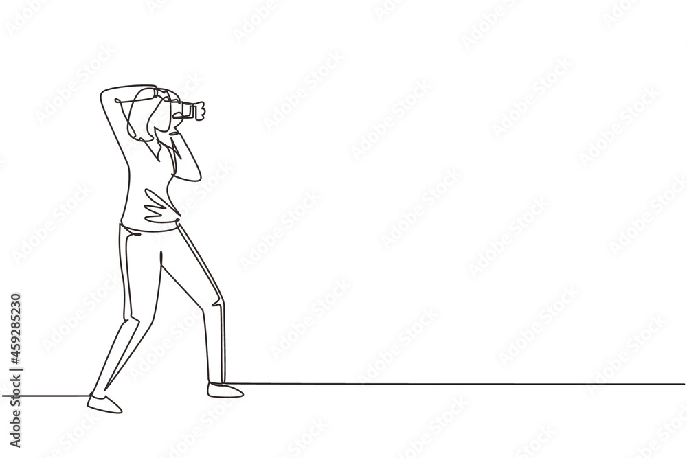 Continuous one line drawing woman photographer aiming target photos, People holding camera, taking photos. Professional female photographer taking pictures. Single line draw design vector illustration - obrazy, fototapety, plakaty 