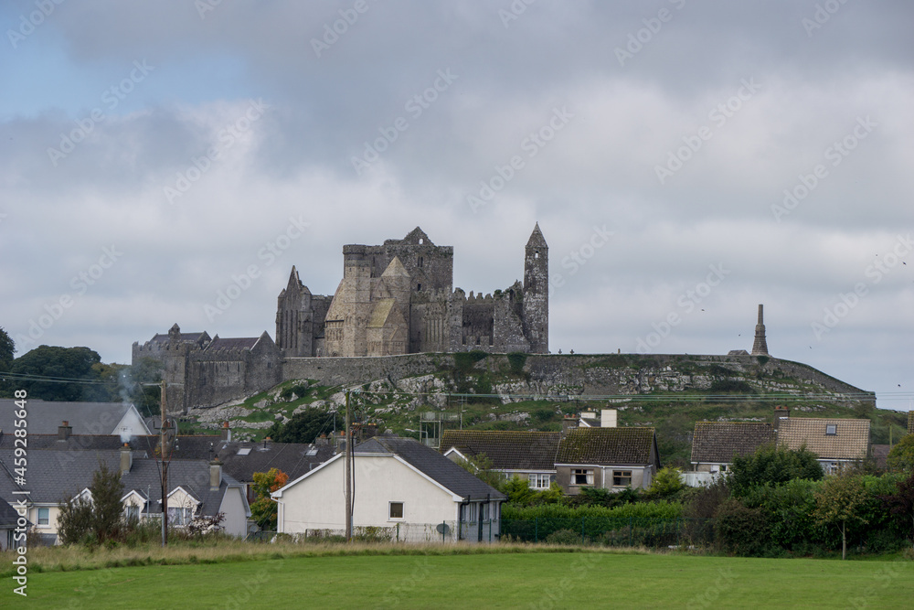 rock of cashel in ireland in total with cloudy sky