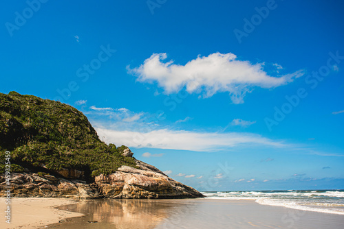 beautiful image of the island of mel beaches boats coast of the sea, landscapes of Brazil