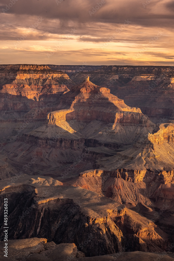 Morning Light Lingers inside the Grand Canyon