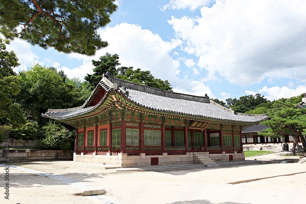 한국의왕실창경궁입니다