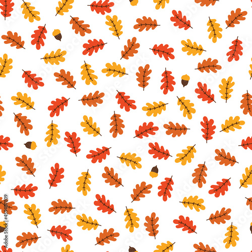 Seamless pattern with autumn oak leaves