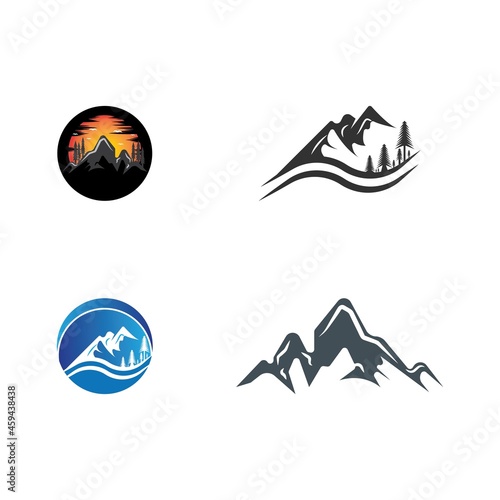 Mountain icon Logo template vector