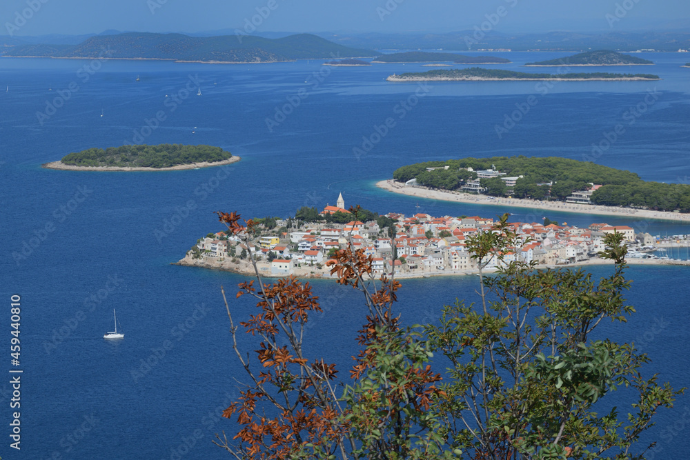 THE TOWN OF PRIMOSTEN IN THE ADRIATIC SEA IN CROATIA