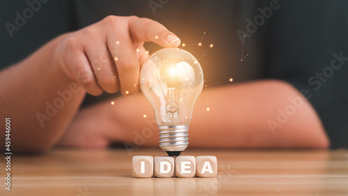 Quadro em tela idea concept with innovation and inspiration