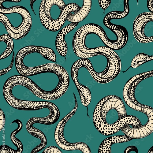 Tattoo snakes seamless pattern. Vintage tattoo print.