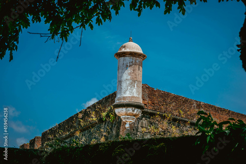 A Fortaleza de São José de Macapá   é  um patrimônio histórico e cultural. A guarita do baluarte, que fica no alto da fortaleza, oferece uma vista magnífica da cidade e do rio Amazonas.