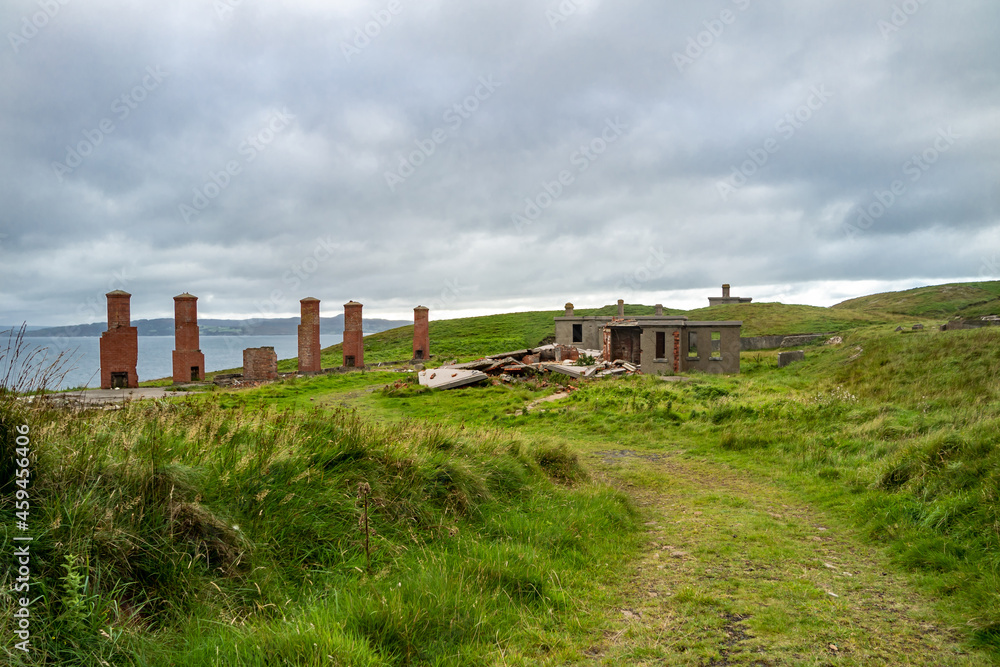 The ruins of Lenan Head fort at the north coast of County Donegal, Ireland. The ruins of Lenan Head fort at the north coast of County Donegal, Ireland.