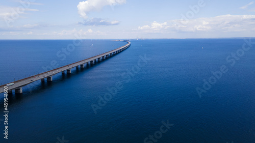 Wallpaper Mural Brücke im Meer Torontodigital.ca