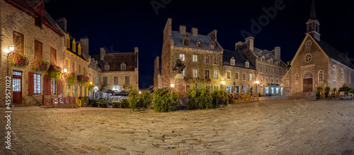 Obraz na płótnie Place Royale, in the historic district of Quebec City w salonie