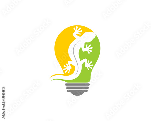 Gecko silhouette in the light bulb