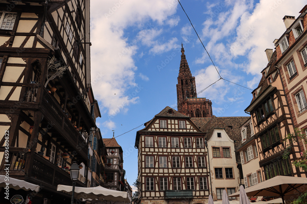Romantisches Straßburg; Ferkelmarkt und Münster