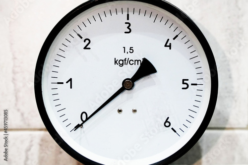Pressure measurement device, high and medium pressure gauge for gas or water, steam. Dial 6 digits kilogram per centimeter. Manometer, air gauge