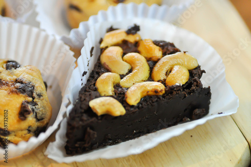 brownie, chocolate cake with almond topping