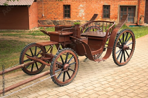 The old cart was a symbol of the transport means of the past century