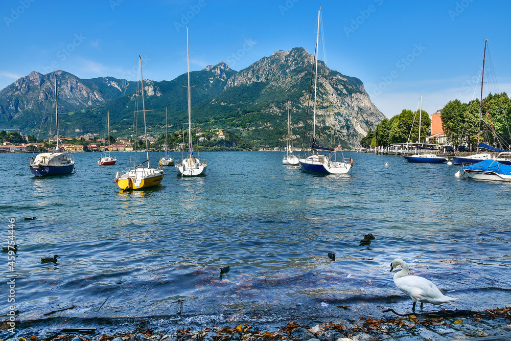 Obraz premium beautiful lake Como and mountains, Italy