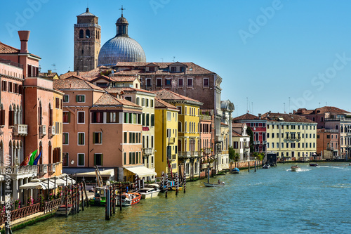 typical architecture and canal in Venice, Italy © VinyLove Foto