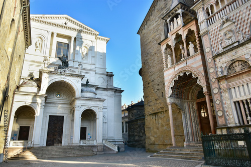 Obraz na płótnie Upper town (Citta Alta) of Bergamo in Italy, beautiful architecture w salonie