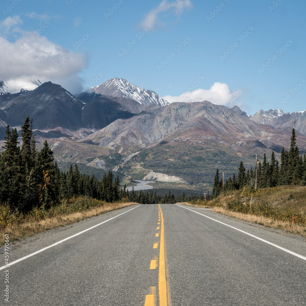 Fototapeta premium road to the mountains