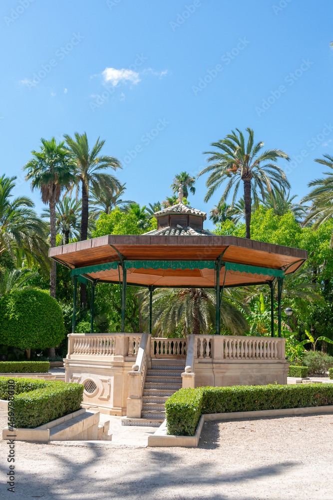 Templete in the Municipal Park of Elche, province of Alicante, Valencian Community. Spain. Europe. The largest date forest in Europe, with almost 200,000 palm trees in gardens throughout the city.
