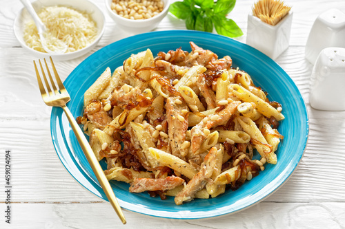 chicken alfredo pasta penne with caramelized onion