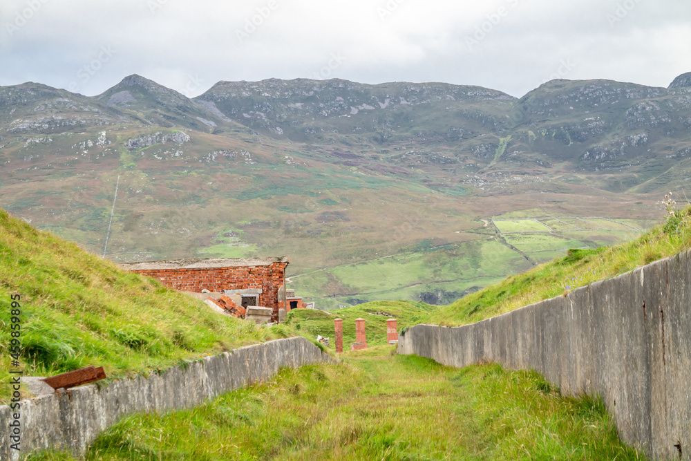 The ruins of Lenan Head fort at the north coast of County Donegal, Ireland.
