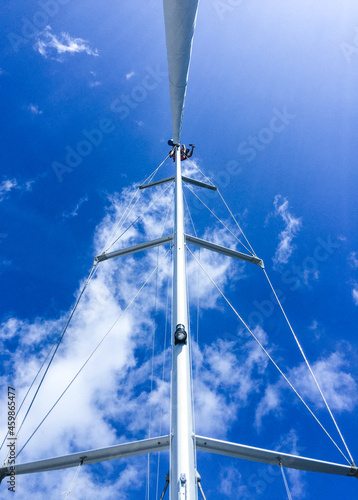 Sailboat mast