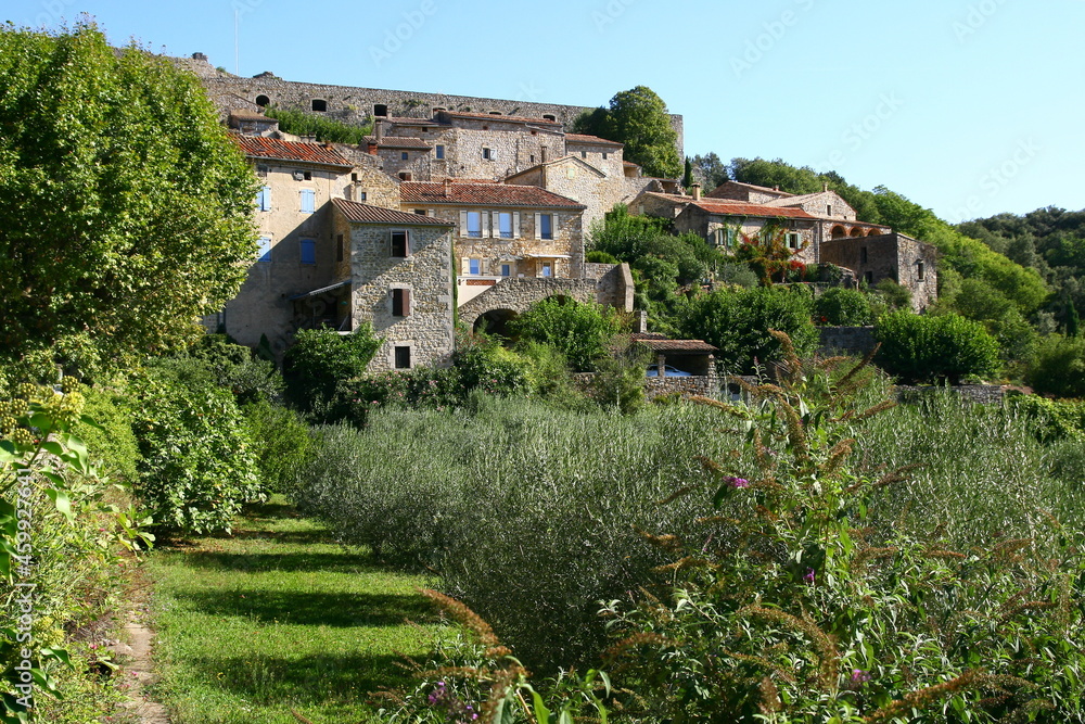 Le village médiéval de Banne dans le sud de l'Ardèche en France