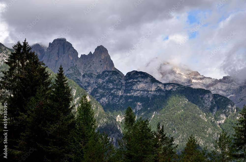 Peaks of Valle Giralba