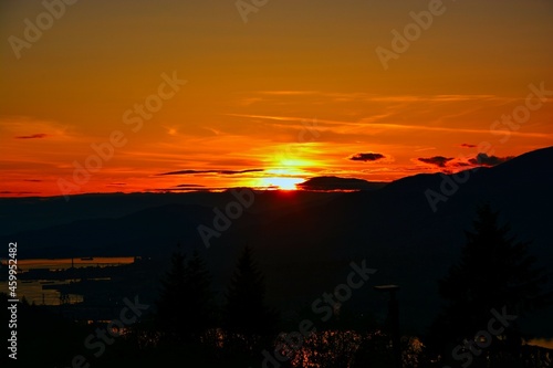 Sunset over the mountains © Dorian
