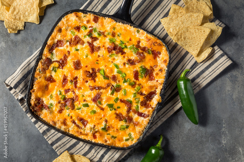 Φωτογραφία Homemade Spicy Jalapeno Popper Dip