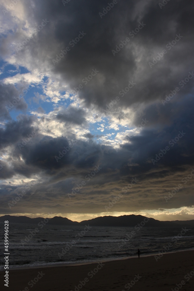 瀬戸内海の景色!海とソラと雲模様 瀬戸内海の景色!海とソラと雲模様