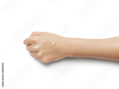 I put a drop of good ampoule on my hand.