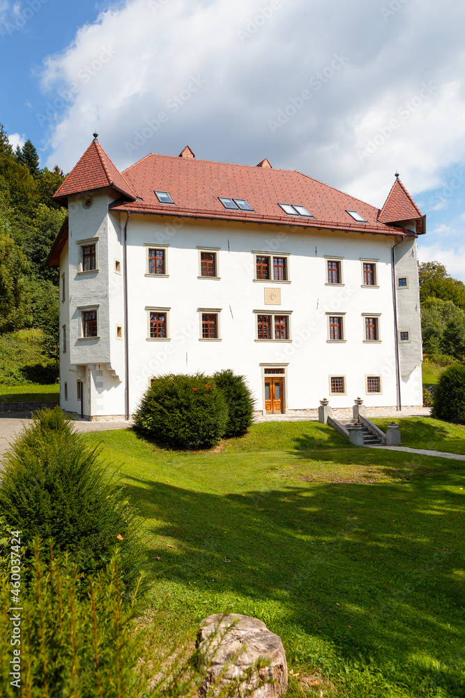 Schloss Drnča (Dvorec Drnča), Begunje, Slowenien, 25.08.2021.	