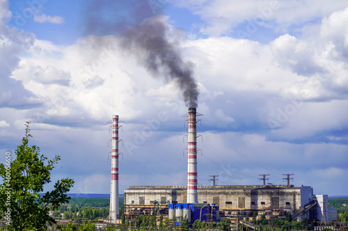 The pipes of the thermal power plant are smoking. Trypillian power plant Kyiv region